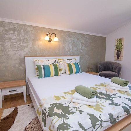 Nereo Apartamento Mali Lošinj Exterior foto