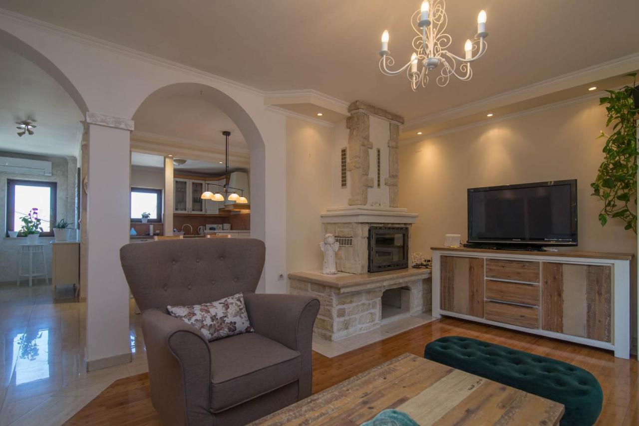 Nereo Apartamento Mali Lošinj Exterior foto