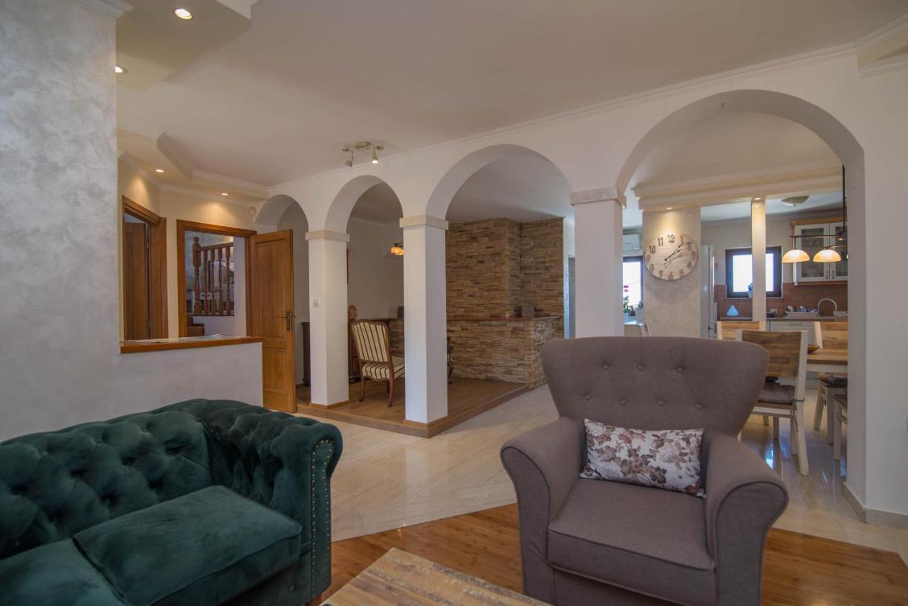 Nereo Apartamento Mali Lošinj Exterior foto